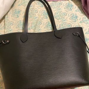 Black louis vuitton bag